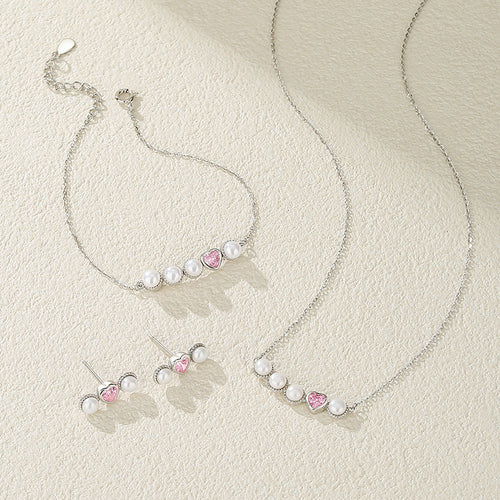 Heartbeat Natural Freshwater Pearl Bracelet